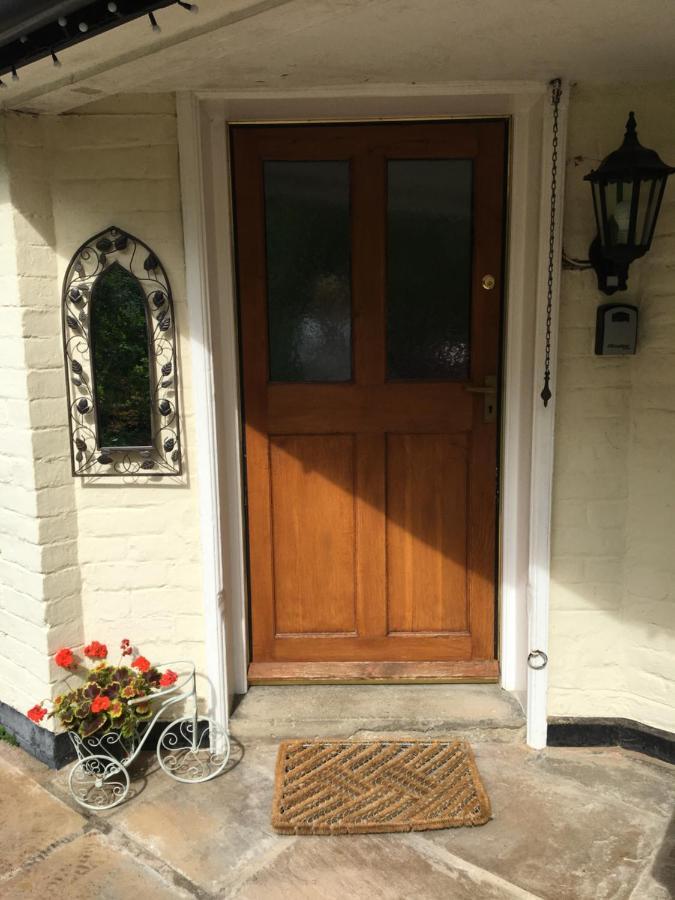 Bron Hafren Bed & Breakfast Montgomery Exterior photo