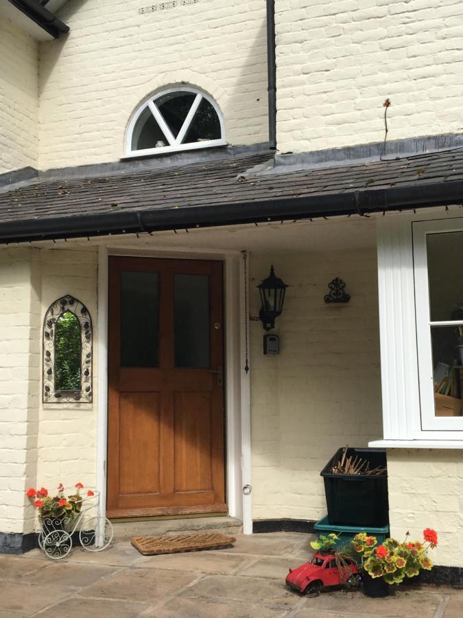 Bron Hafren Bed & Breakfast Montgomery Exterior photo